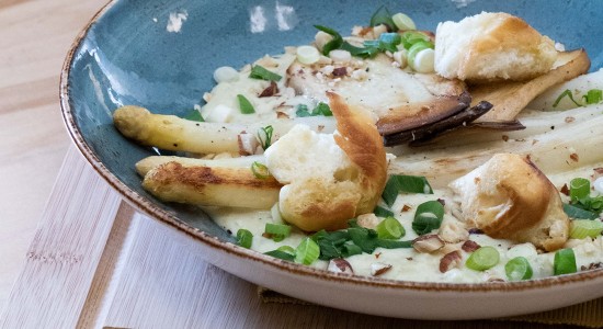 Kartoffel-Gorgonzola-Spargel mit Kräuterseitlingen